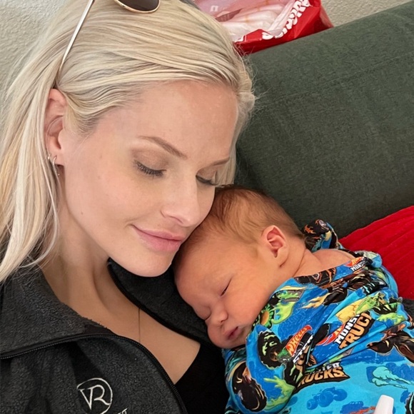 I’m Emily - Picture 4 of 9